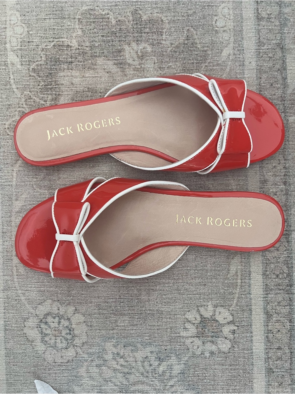 Jack Rogers Red Patent Bow Slide Sandals with White Trim - brand new!! - Picture 2 of 8